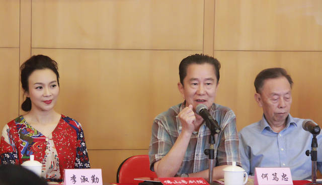 黄俊英83岁再演"三六九"……名家云集粤剧版《七十二家房客》