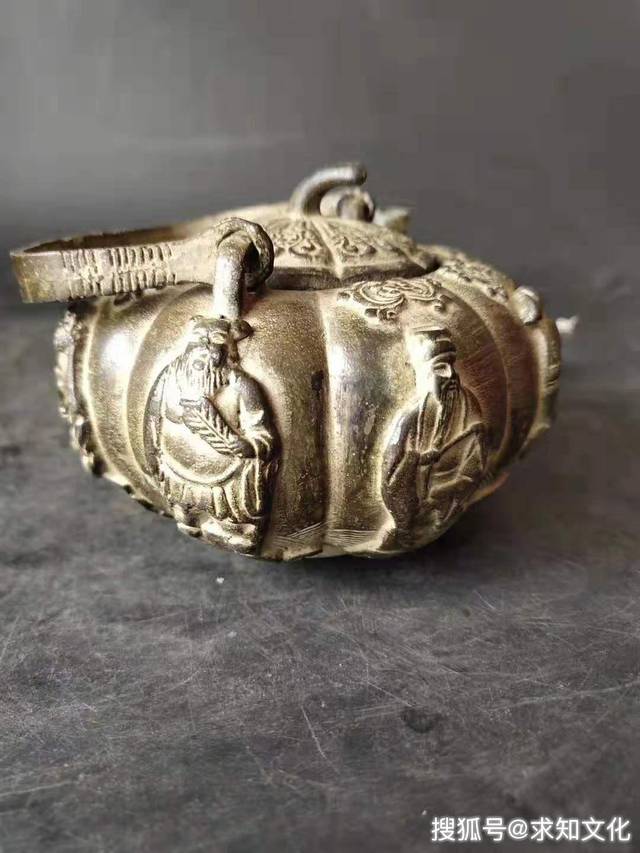 乾隆年制款八仙过海壶鉴赏_纹饰