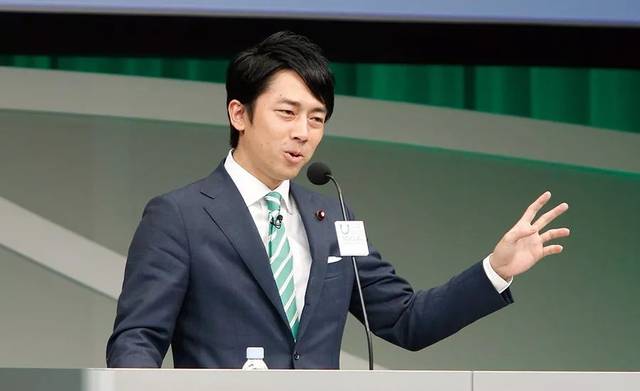 日本前首相儿子突然宣布与最美女主播结婚