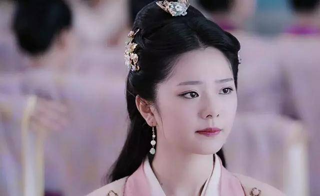 王一博肖战《陈情令》组团跑,其实他们背后还有十几个男人
