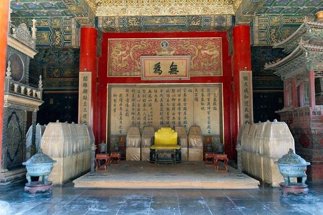 【値下げ】中国国家博物館　盾・置物　大清乾隆 値下げ】中国国家博物館 盾・置物 大清乾隆 馆藏精品