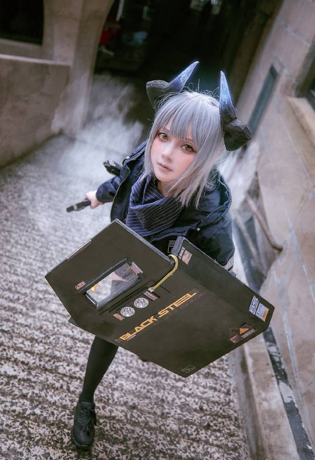 《明日方舟》5大美女cos服排行榜,天火衣服么么哒