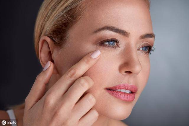 八字看配偶出现的时间