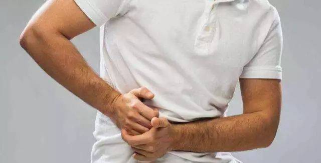 中老年人要注意,身体出现这3处痛,是心梗的信号!