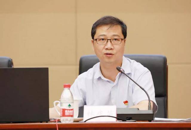 会议邀请国务院国资委企业改革局副局长林庆苗和上海国有资本运营研究