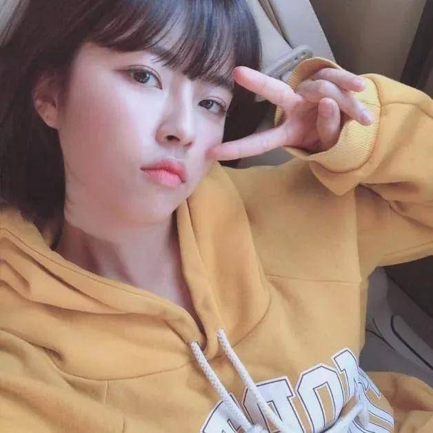 原创追星日常!韩国网剧《in seoul》闵都凞神诠释一个沉迷防弹的阿米