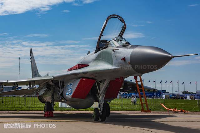 米格29魔改大量采用新技术幻想咸鱼翻身粗糙做工让人不敢恭维
