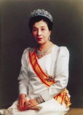 小物入れオルゴール付 高松宮宣仁親王殿下 御下賜品 「海行かば」 ファイル:Prince Takamatsu 1920s.jpg - Wikipedia