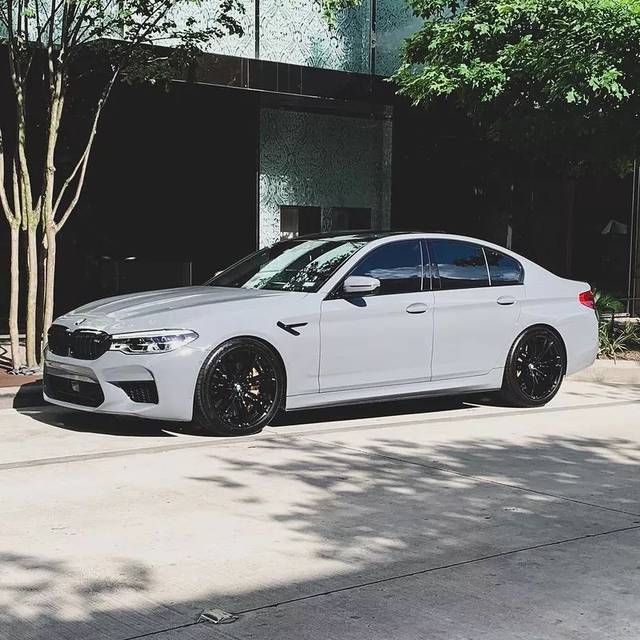 水泥灰加身,性能加分,这台宝马m5是你想要的吗?