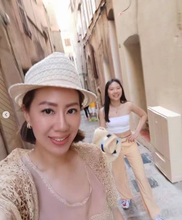 陈柯宇和他老婆的照片图片