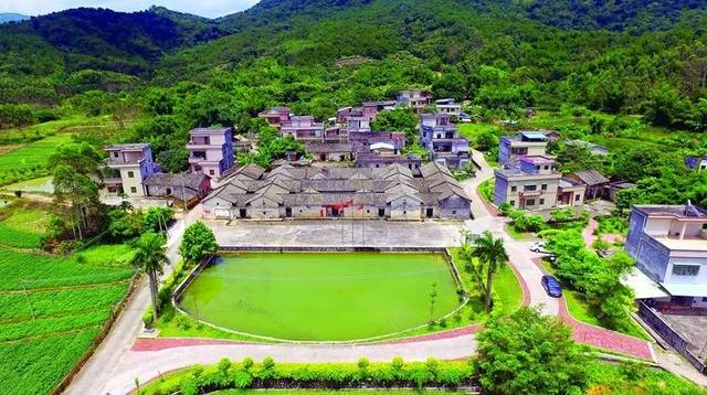 文明实践龙门县领导调研红军纪念园建设情况