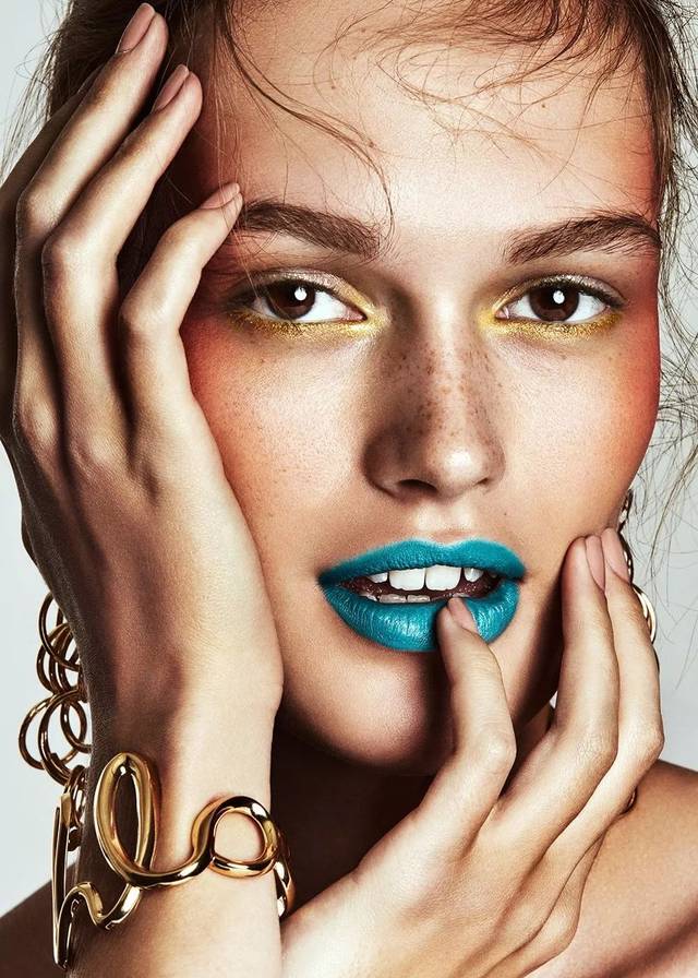 潮美妆 | 撩一波"荧光色"