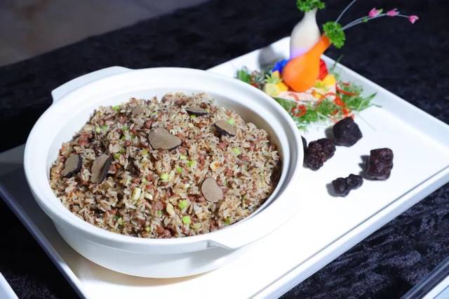 黑松露焗饭 东莞老饭店