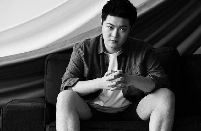 王者荣耀:VV明示AG超玩会老帅,解说瓶子发博