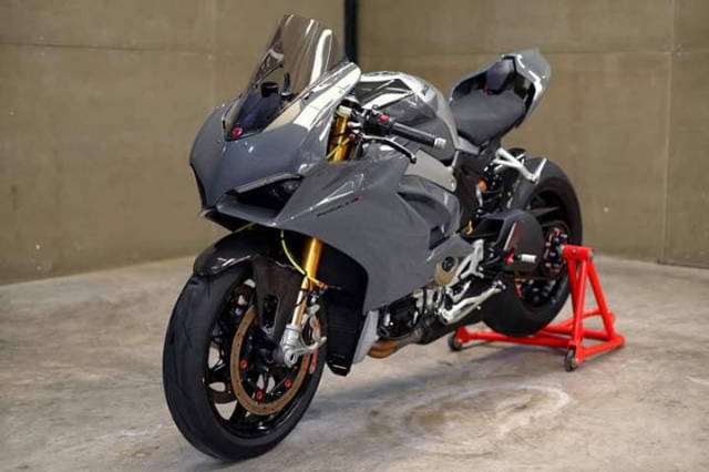 杜卡迪panigale v4是超级摩托车中的顶级车型,开启了意大利摩托车v4