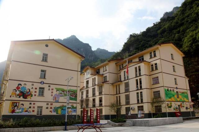 兴山县古夫镇咸水村:产业扶贫让易迁村民奔向新生活_手机搜狐网