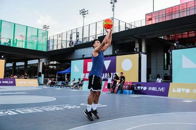 华熙篮球汇——week3"激烈厮杀"言午阵容齐整艰难取胜 荣登周冠军宝座