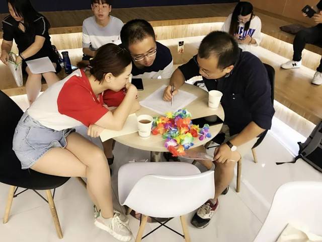 大胃嚼英语线下活动之Hawaiin精彩回顾