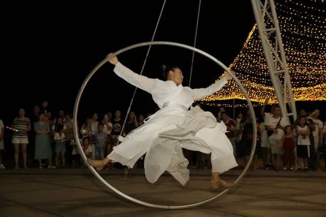 达人潮舞网红环舞古风汉服昨天晚上这里嗨爆了