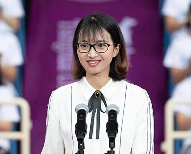 清华大学开学典礼,为何没有让武亦姝做新生代表?