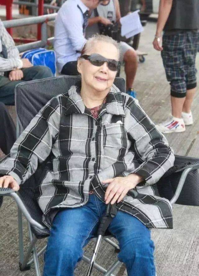 夏萍去世,林家栋:一声干妈,定照顾你到最后一刻