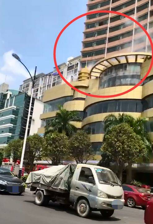 【梧州】今日中午,金苑酒店"晒到nong了",消防员:我来帮你消消暑