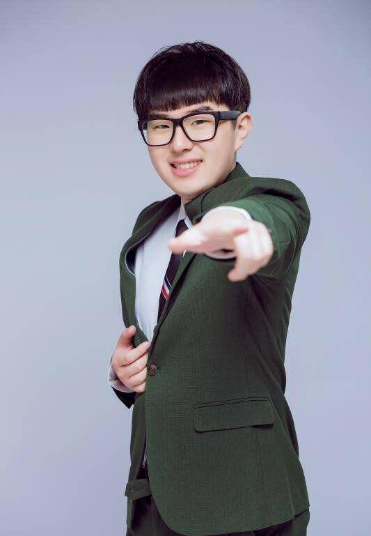 亚索连招被剑姬克制?金灿毅秀另类EQ连招!剑