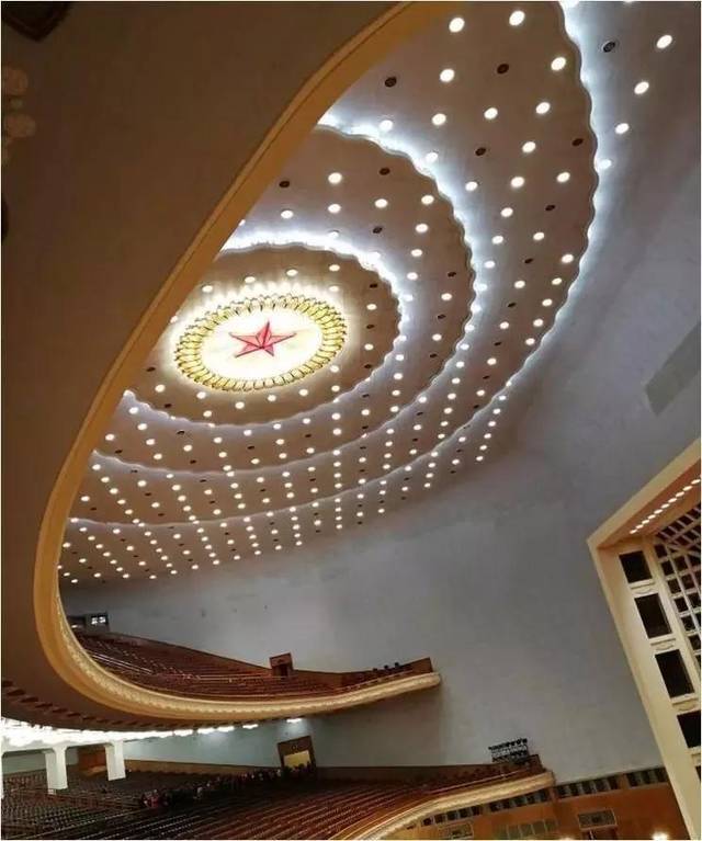 《人民万岁·人民尊》一件国家珍瓷,更是艺术大师的百年艺术巨献