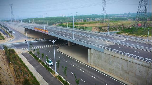 【五岳建设】 晋中市龙城大街东延中都北路跨线桥顺利通过竣工初验