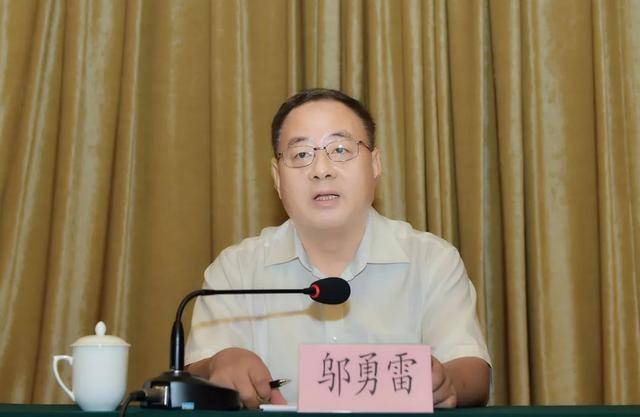 头条丨邬勇雷:让越来越多的人愿意通过行政复议解决行政争议_手机搜狐