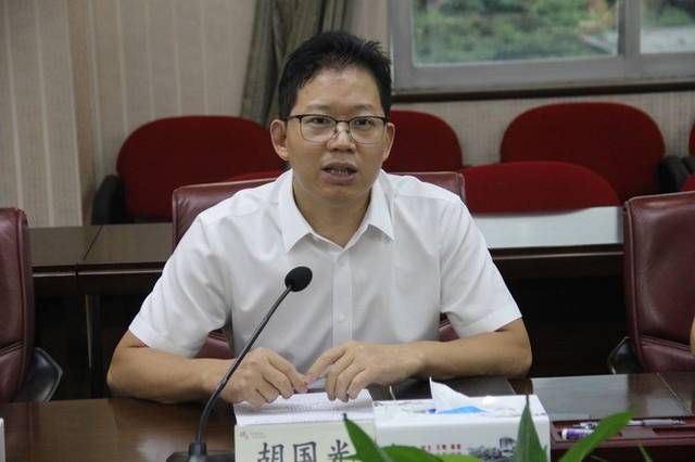 8月20日,街道党工委副书记,办事处主任胡国光主持召开横岗街道安全