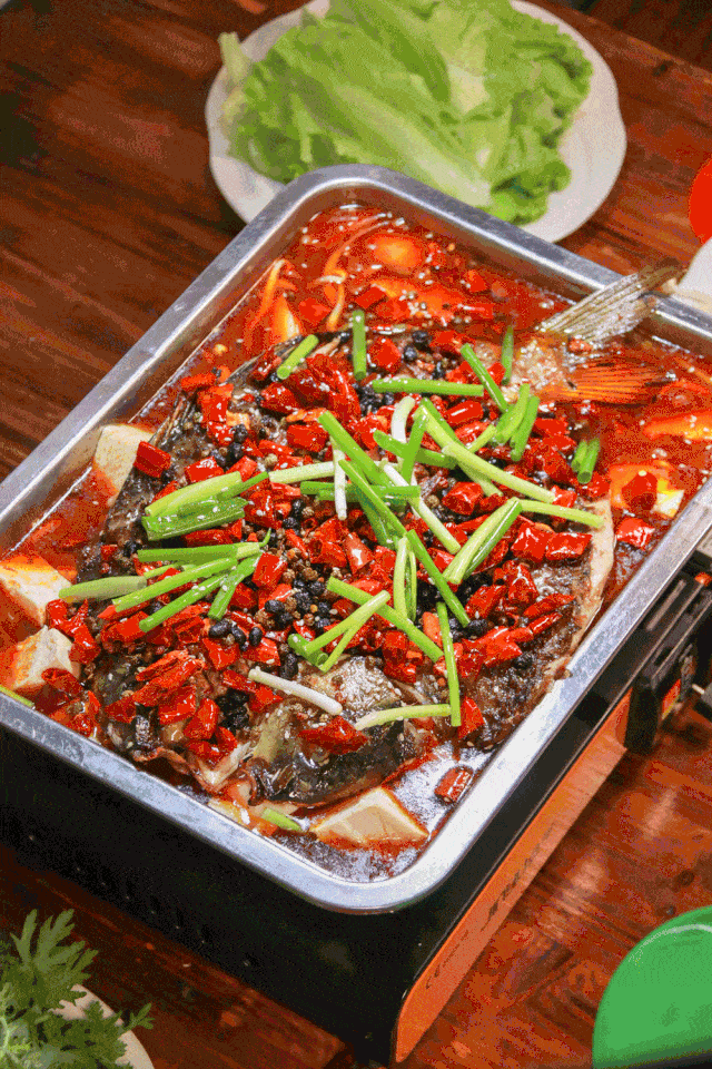 【碳锅鱼】39.9元抢!霸气碳锅烤鱼,竟然还送4个菜,超值!超值!_手机搜