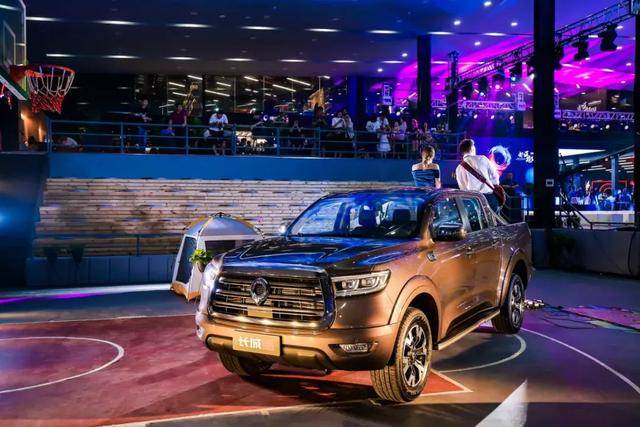 爱生活爱自驾 就让长城炮与猛禽与坦途并驾齐驱