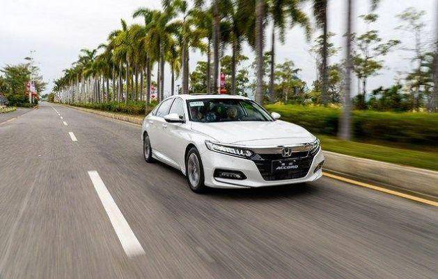 vtec加持,动力澎湃的b级车第十代雅阁