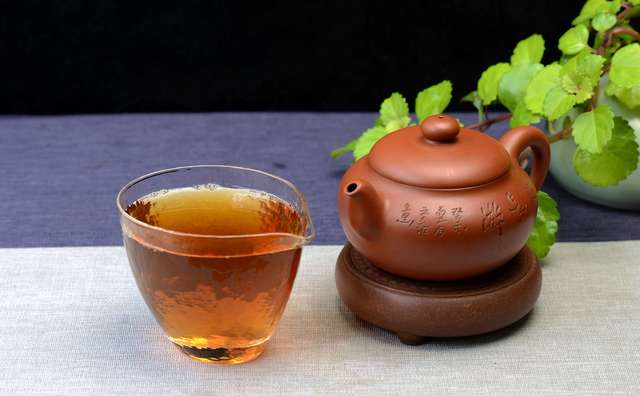 一壶茶水,茶水_大山谷图库