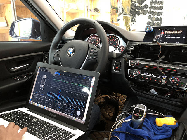 宝马3系音响改装方案 专车专用无损安装