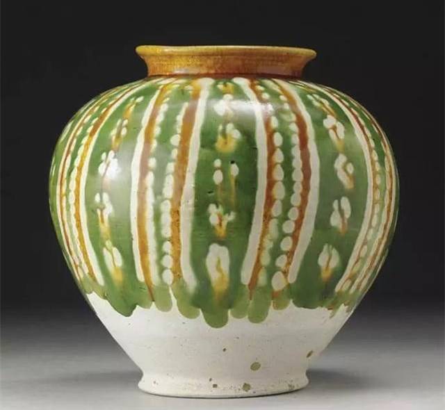 唐三彩与辽三彩：同是三彩，为何价值相差如此之大？_搜狐网