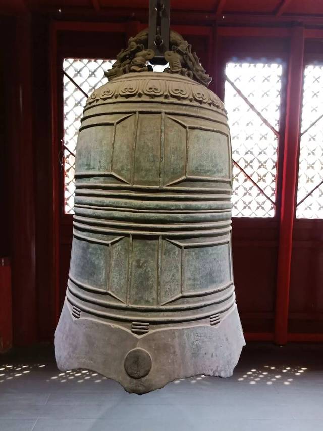 中国唯一一座以古钟研究的皇家寺院,鸣钟祈福