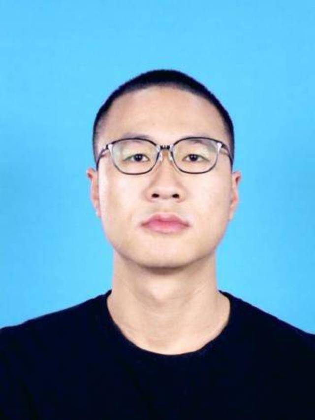 李孟凡  湖北武汉人