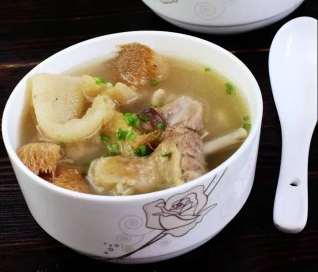 竹荪老鸭汤