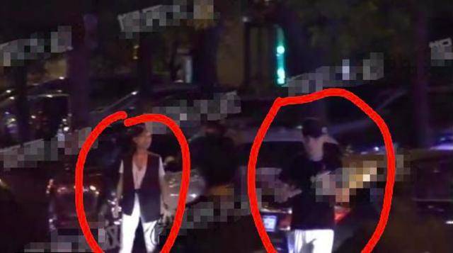 马苏弹吉他弦断了还有音乐,网友:越来越像李小