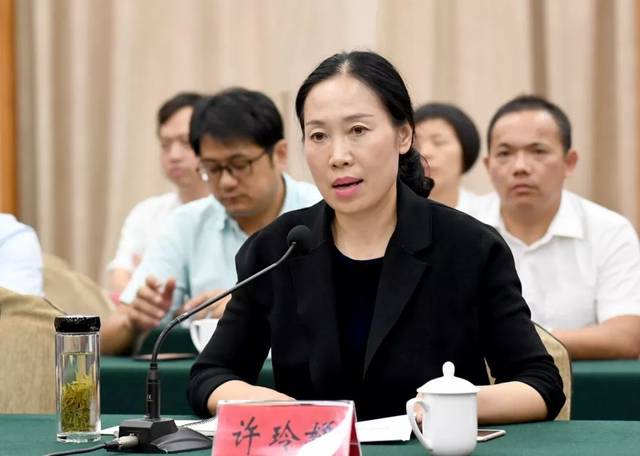 余杭区人民政府许玲娣副区长发表讲话