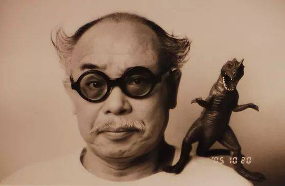 本尾久子:这是关于荒木经惟作品,最好的一次专访!