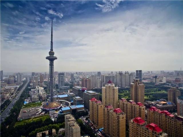 哈尔滨网站建设：从域名注册到后台管理，企业数字门面的完整落地思路