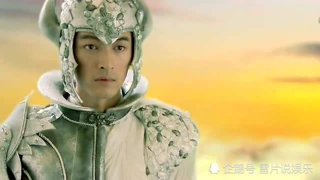 同样是胡歌铠甲飞蓬帅气宇文拓霸气看到傻里傻气的他恋爱了