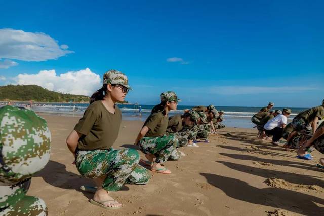 青春迷彩 熱血起航丨2019級新生軍訓結營