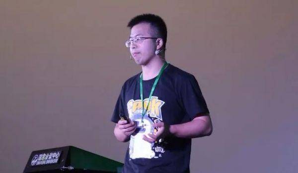 "简寻"创始人何斌