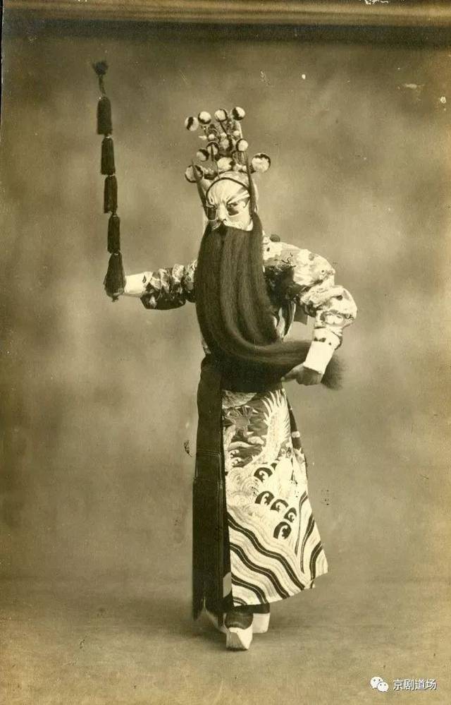 侯喜瑞《连环套》侯师说窦尔墩脸谱的勾法袁国林50年代,师父给我说头