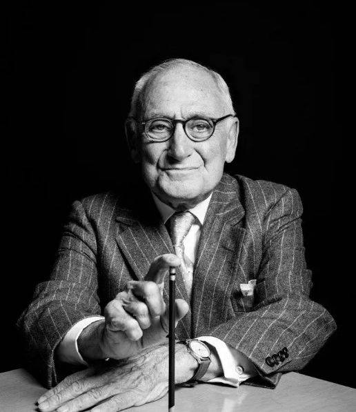 复杂的肌理和装饰建筑应简化传统建筑线条罗伯特·斯特恩主张图片来