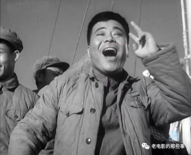 难忘铁牛:银幕内外都笑口常开,70岁还照顾瘫痪儿子,93岁去世令人难忘